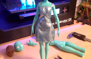 MakerBot 3D打印机打造的时尚人偶图2