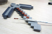 How to paint a Minecraft Pickaxe！图1