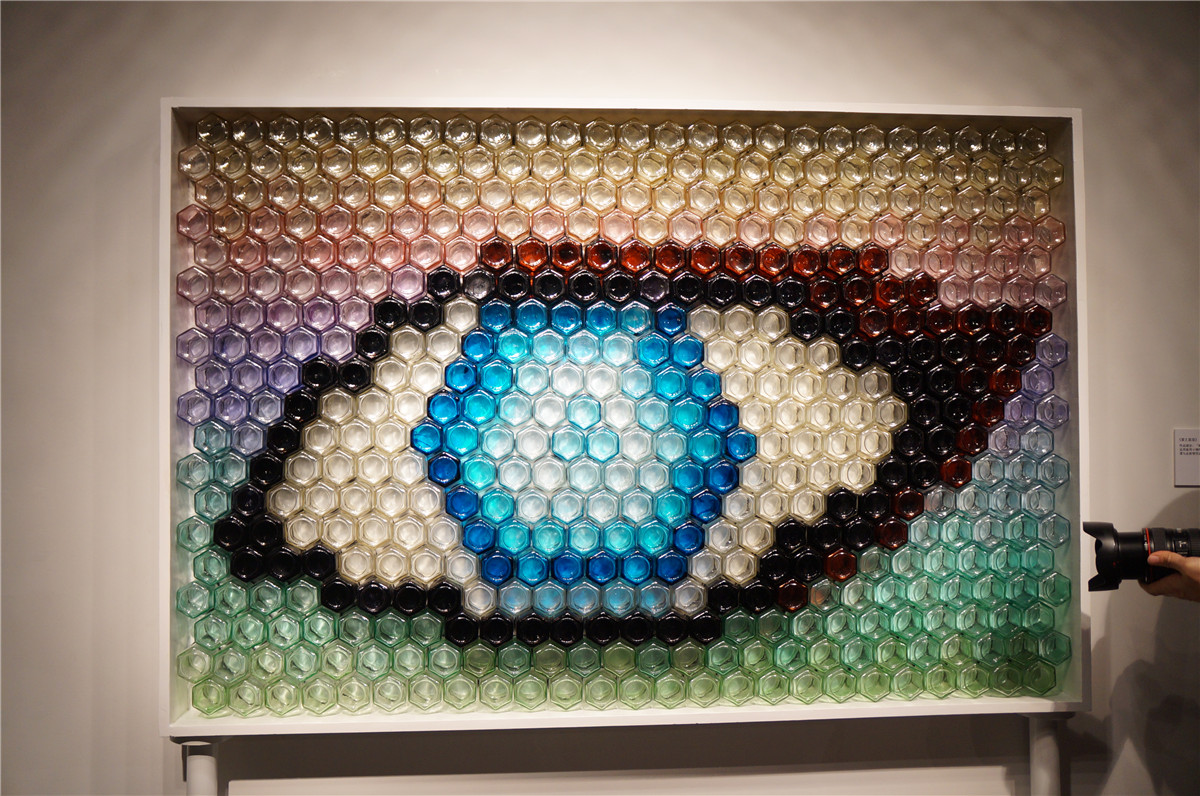 “美与爱”艺术展上的互动艺术作品图10