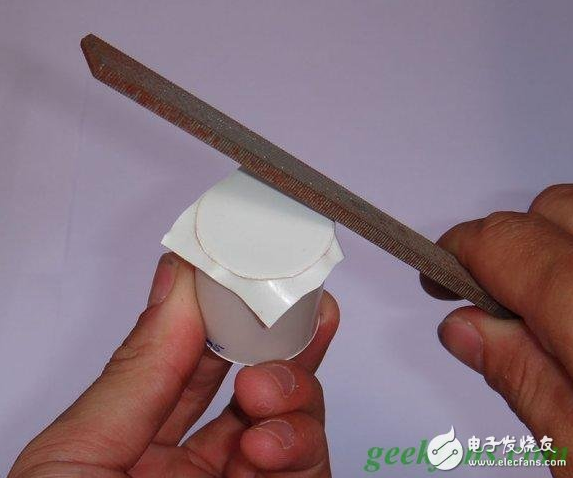 大蒜点亮LED灯，长达45天，附一张很有爱的电路图图2