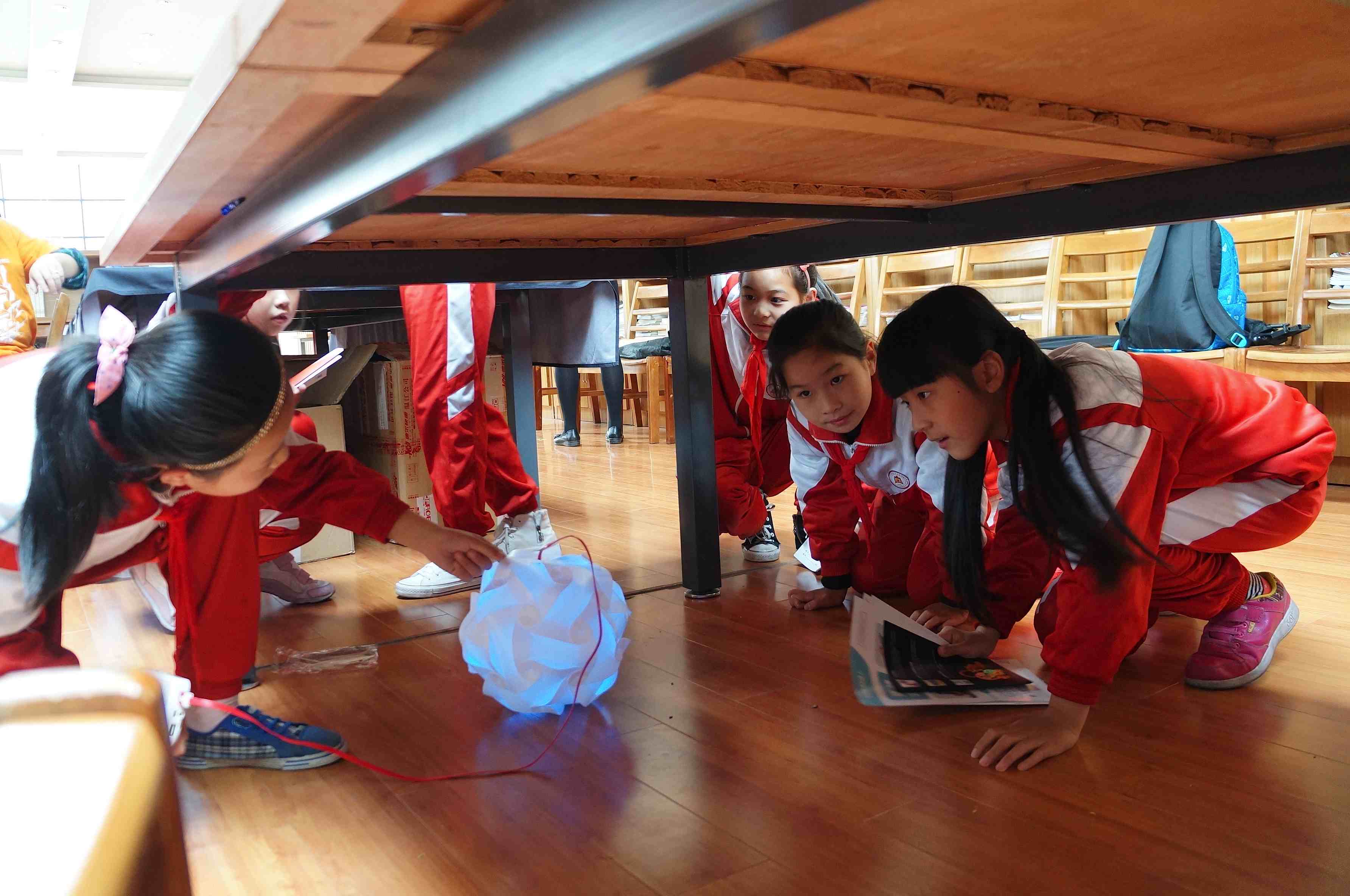 DFRobot"迪埃孚杯"全国中小学机器人教学评展活动火热进行中图13
