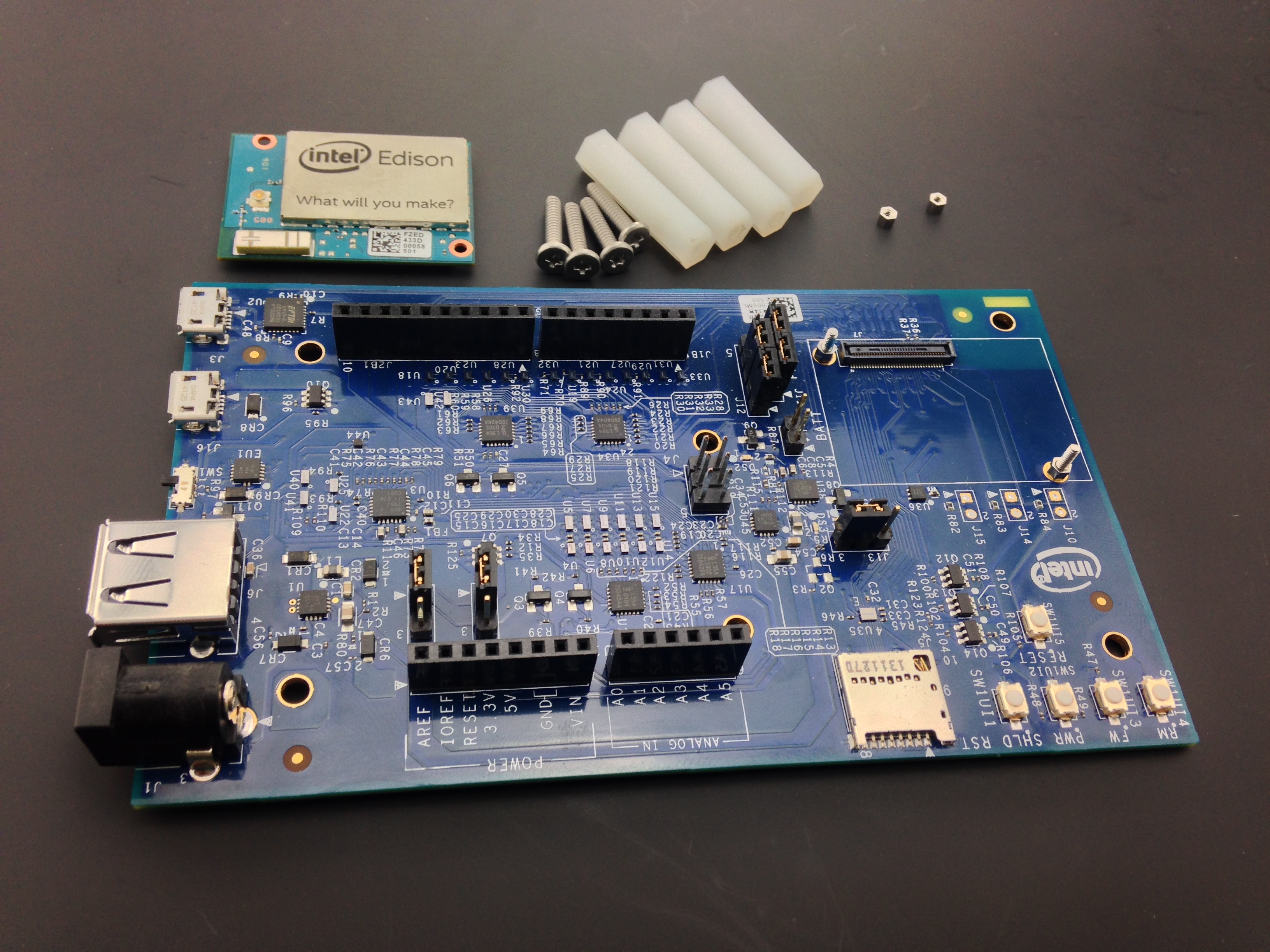 Intel Edison 开箱教程图1
