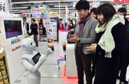 雀巢公司购买一批机器人在日本售卖咖啡机图1