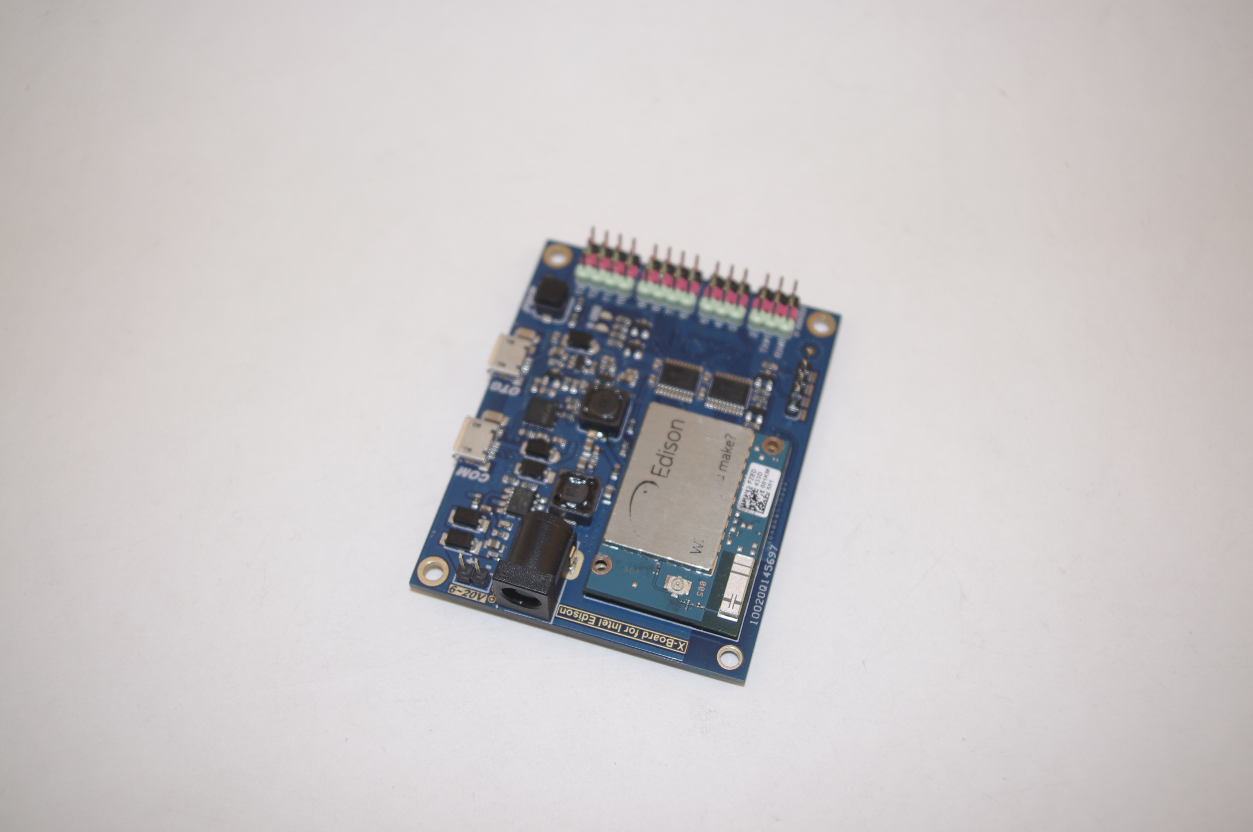 X-Board for Intel Edison 靓照与大家见面啦图3