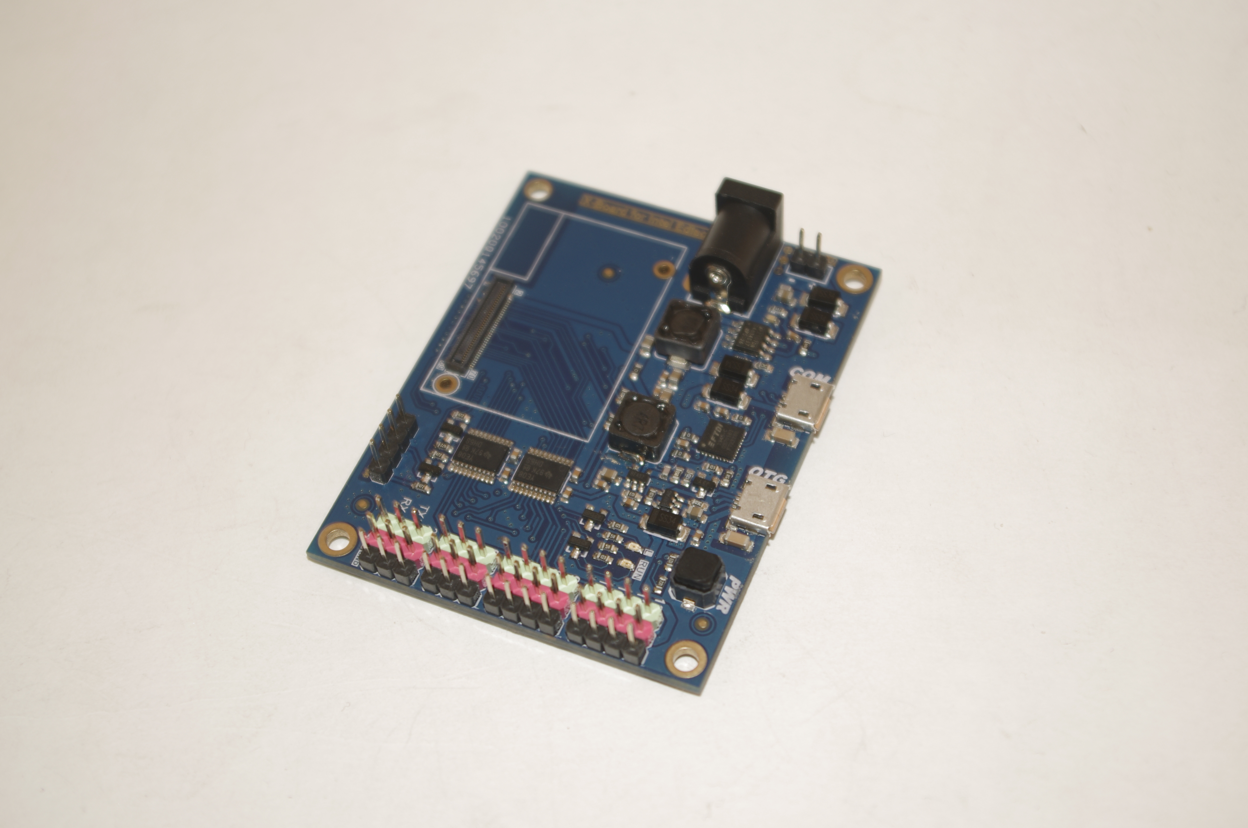X-Board for Intel Edison 靓照与大家见面啦图5