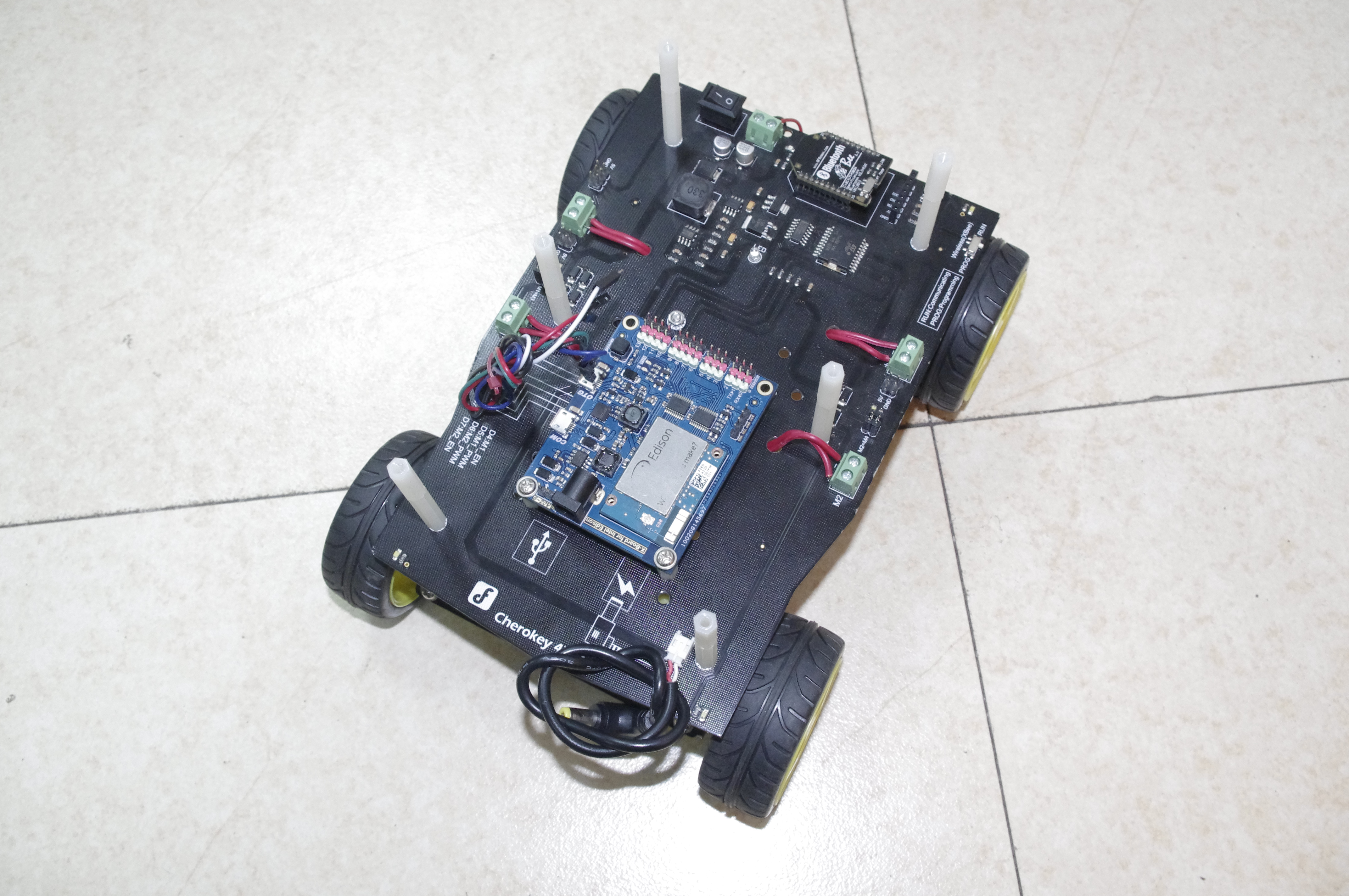 X-Board for Intel Edison 靓照与大家见面啦图11
