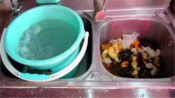 52岁的他，在北京郊外建起了集装箱桃花源图41
