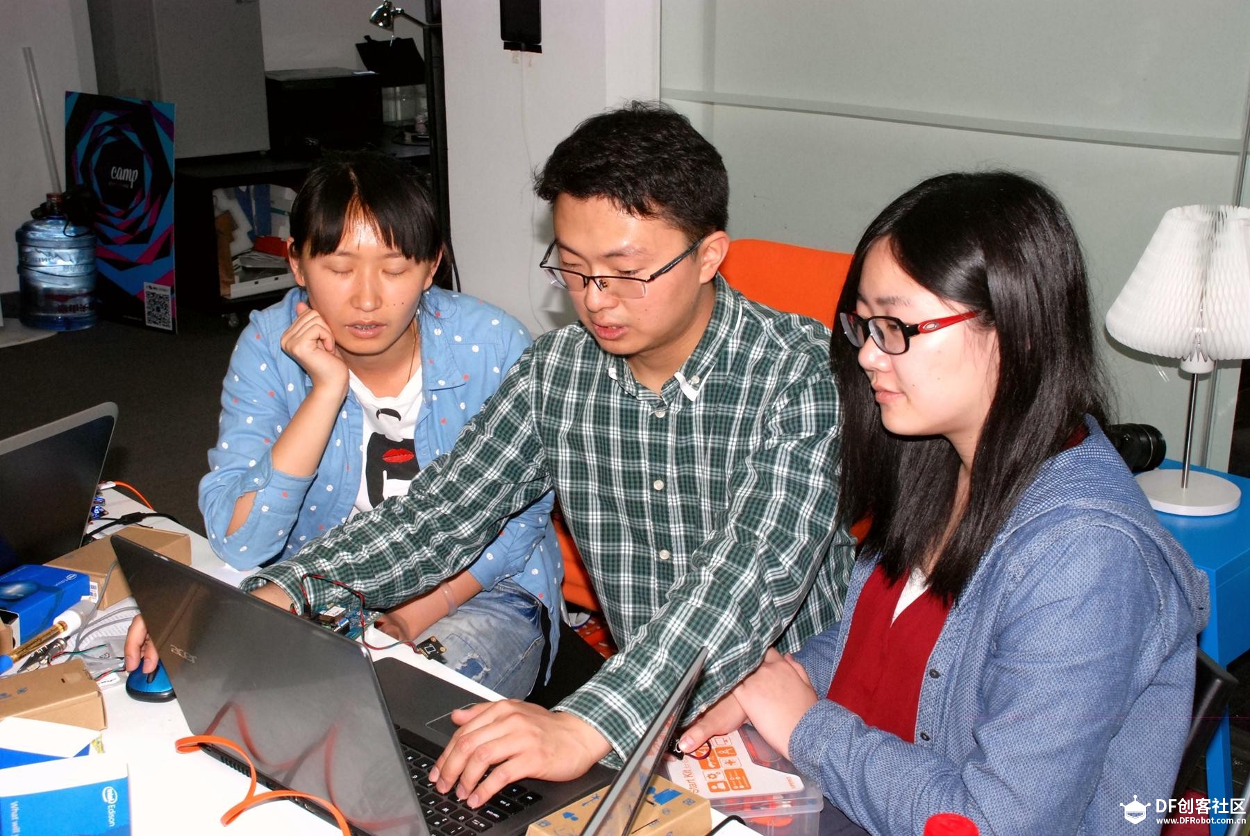Intel与DFRobot为同济大学共同打造Edison周末工作坊图6