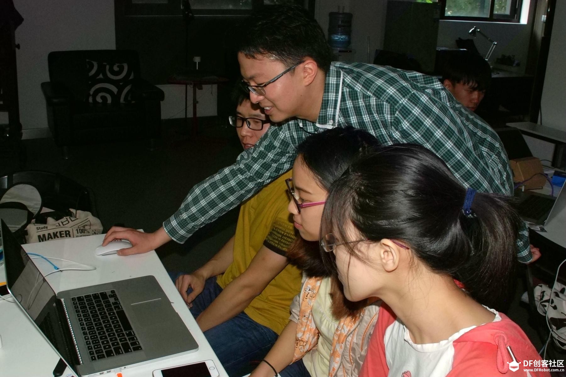 Intel与DFRobot为同济大学共同打造Edison周末工作坊图5