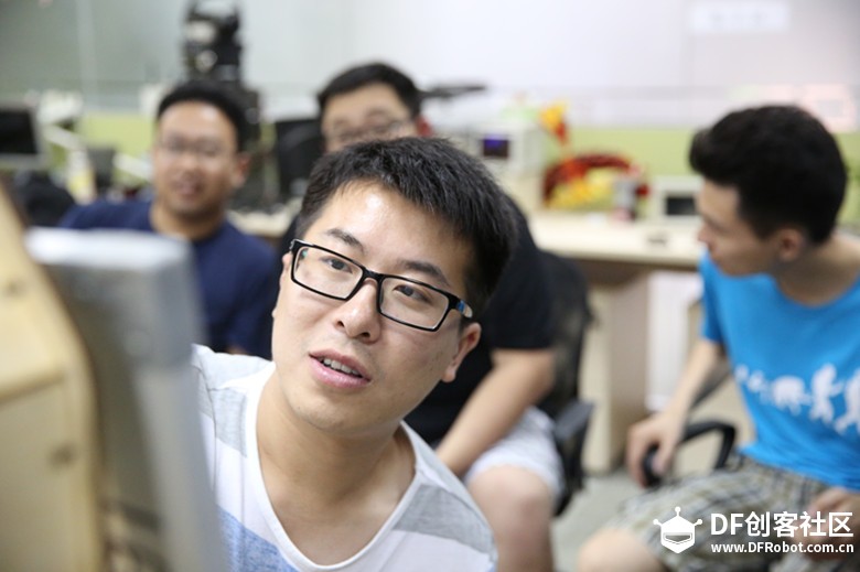 蘑菇云战队被CCTV盯上了！图3