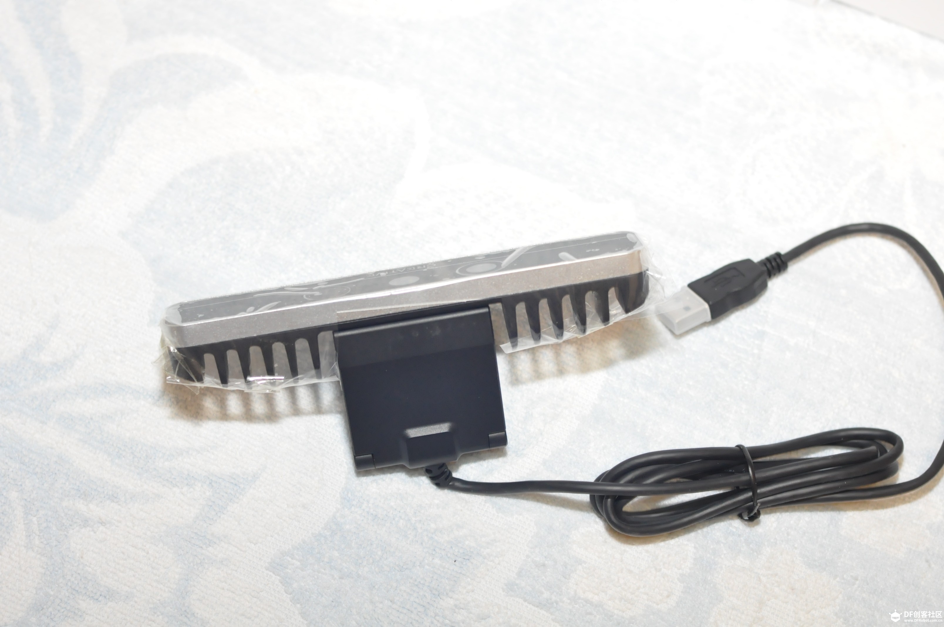 Intel Edison Realsense F200开箱图1