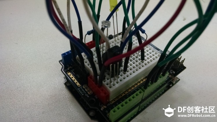 用arduino做的包包防盗器图1
