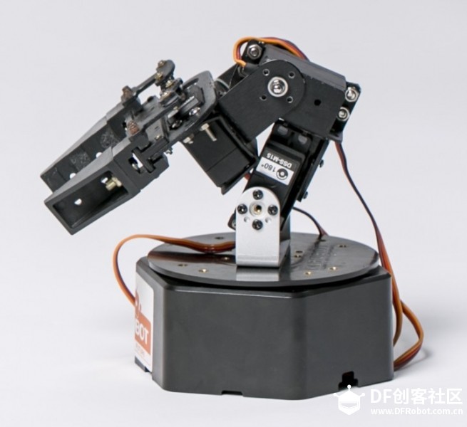 基于Arduino的同步机械臂图10