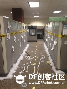 上班族过个节也这么拼！！！赚钱不易，乘机游戏~图1