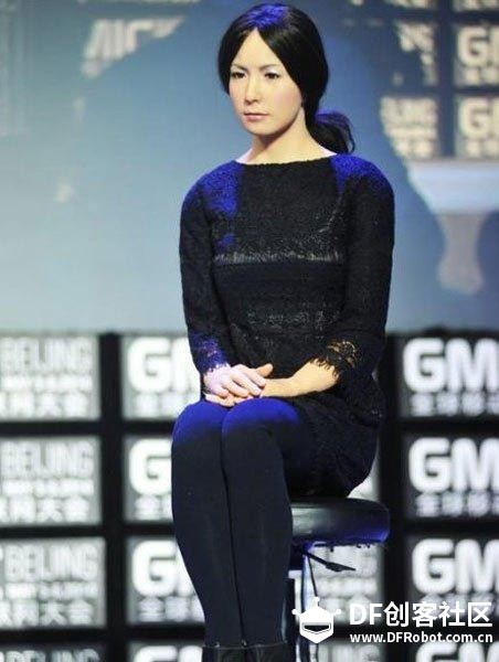 各国美女机器人对比图1