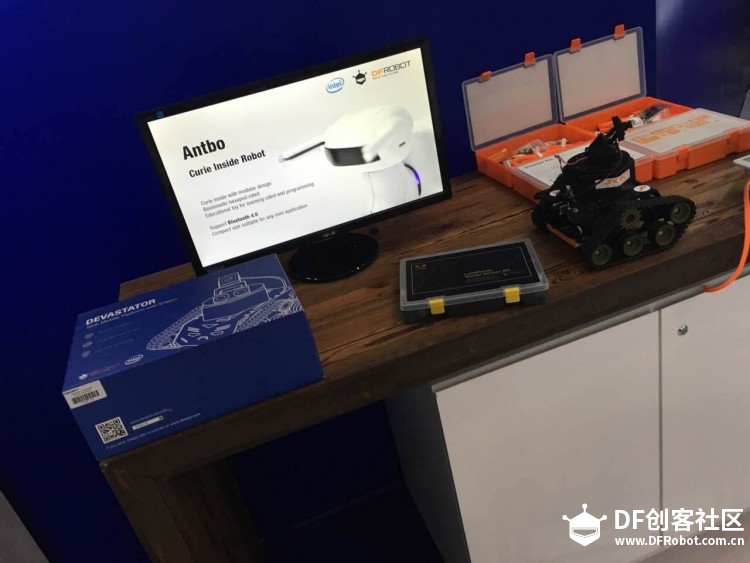 DFRobot带你看IDF2016英特尔峰会图9
