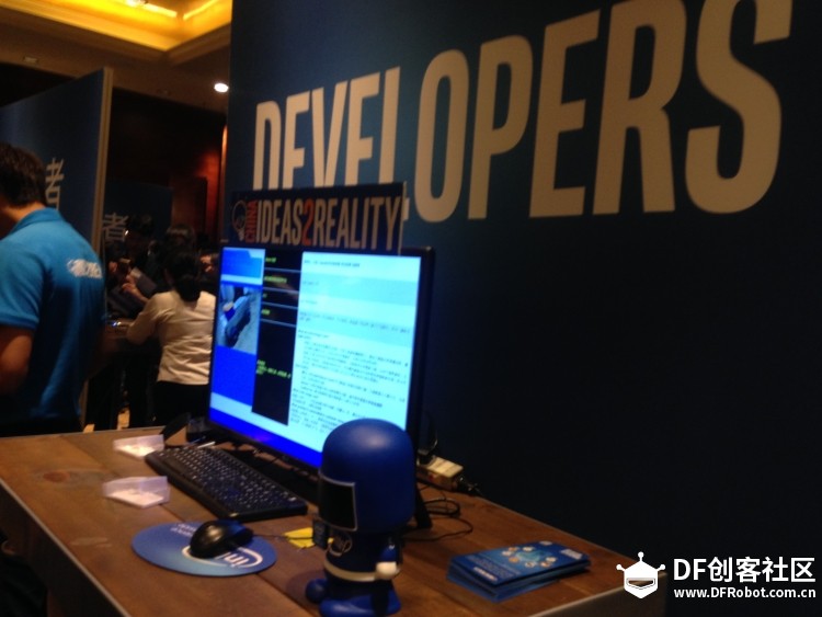 DFRobot带你看IDF2016英特尔峰会图19