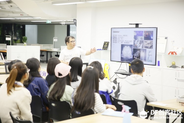 上大青马班做客蘑菇云，创客文化洒落校园生根发芽！图5