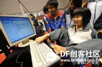 【脑洞大赛】第9组 Helper：用心打造残障人士专用键盘！图2
