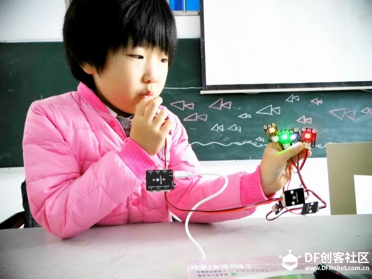 我和女儿玩Boson Kit（二）图2