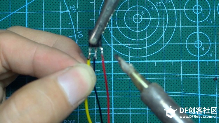 【Maker源代码】制作一个宠物机器人图11