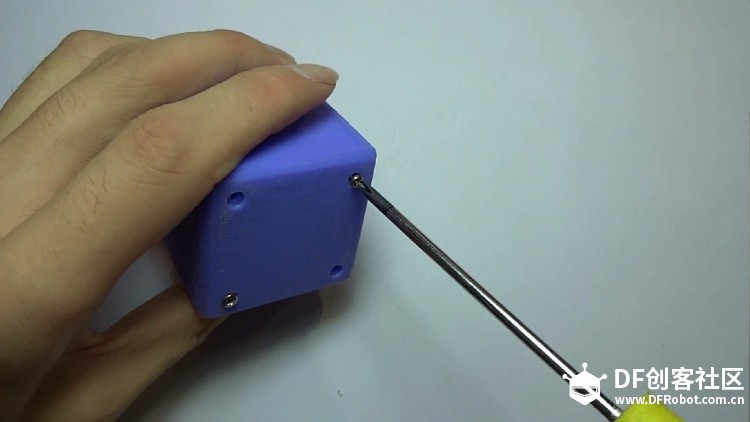 【Maker源代码】制作一个宠物机器人图24