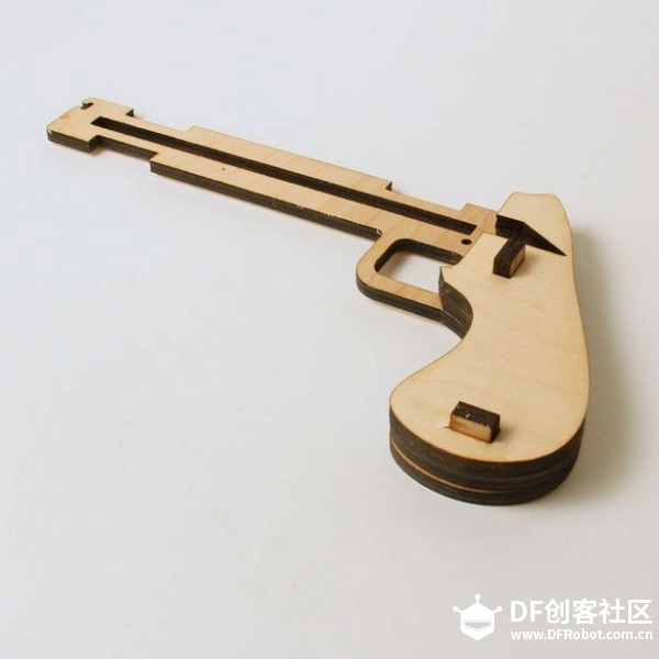 激光切割木制积木手枪！好玩图3