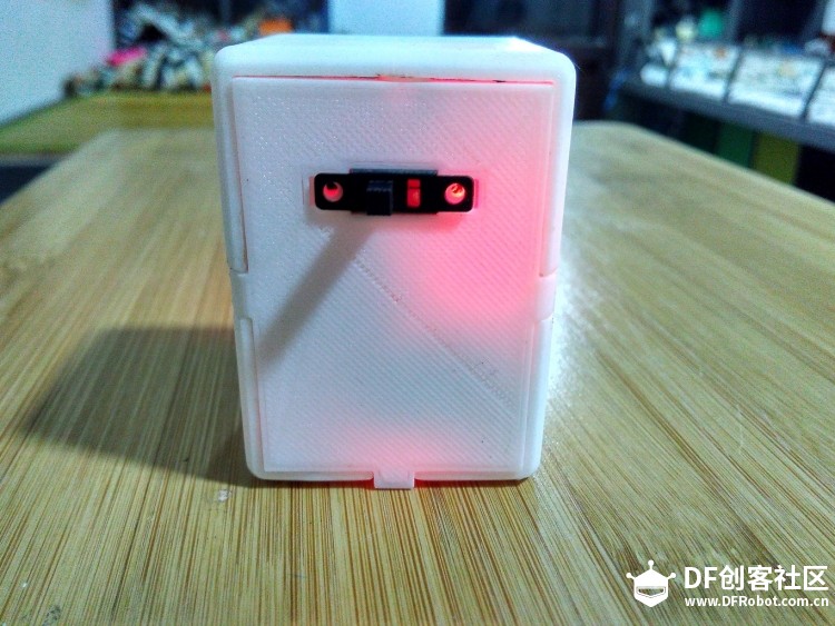 点阵LED卖萌表情包(*_*)+假唱机器人图3
