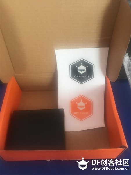 Romeo BLE Quad 蓝牙四驱机器人主控器 (Arduino 兼容) 试用开箱照图2