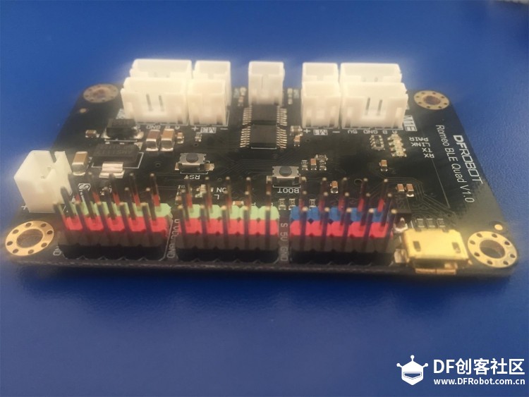 Romeo BLE Quad 蓝牙四驱机器人主控器 (Arduino 兼容) 试用开箱照图6