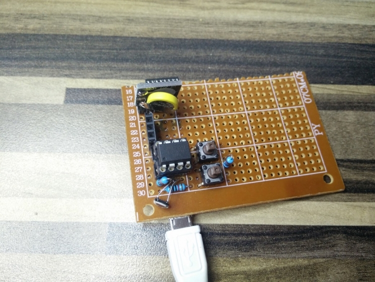 用电子学知识打造极简风LED时钟图6