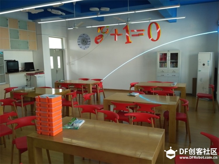 上海实验学校青少年创客马拉松图12