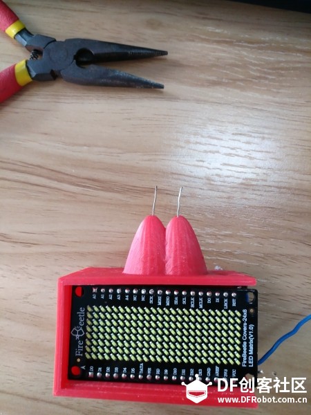 【FireBeetle Board-ESP32应用教程】让你的打火机可穿戴图1