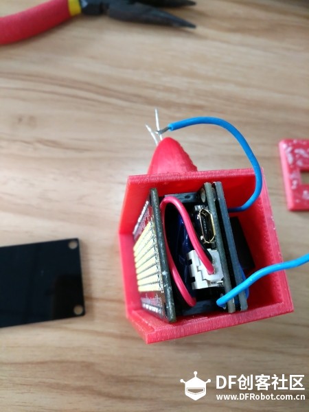 【FireBeetle Board-ESP32应用教程】让你的打火机可穿戴图2