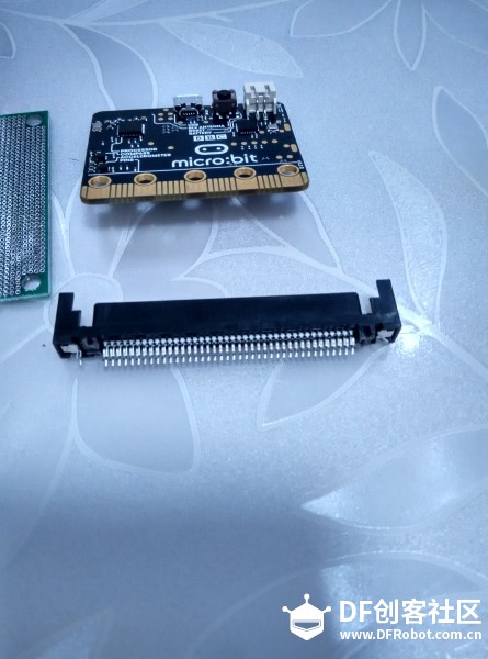给micro：bit  做个扩展版图3