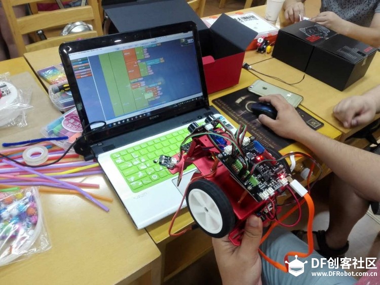 江阴五组 倔强的扫地机器人 - df创客社区 - 分享创造的喜悦