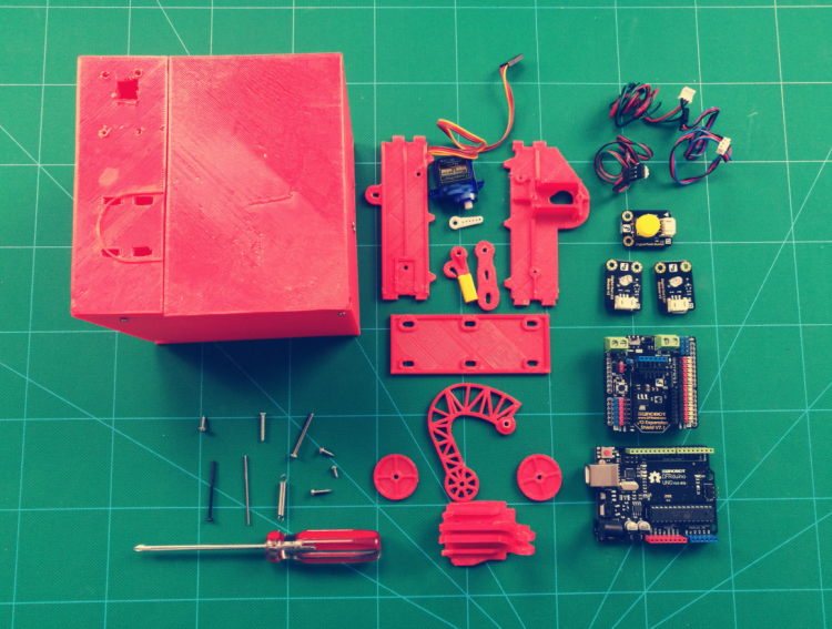 使用Arduino UNO 制作的偷钱喵储钱罐图8