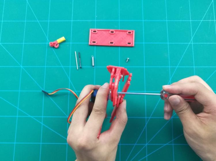 使用Arduino UNO 制作的偷钱喵储钱罐图12