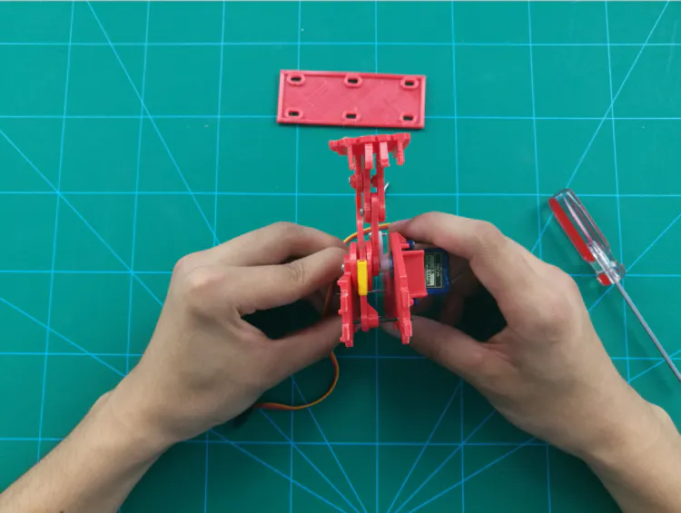 使用Arduino UNO 制作的偷钱喵储钱罐图17