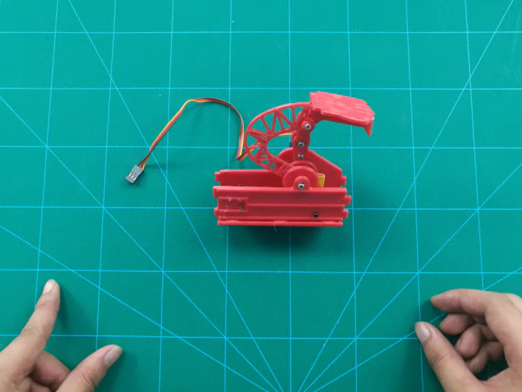 使用Arduino UNO 制作的偷钱喵储钱罐图18