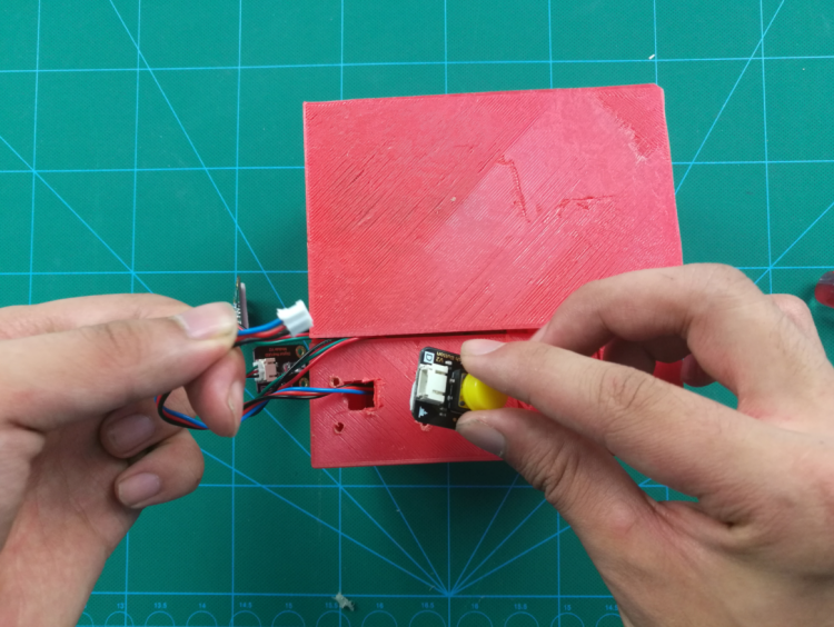 使用Arduino UNO 制作的偷钱喵储钱罐图25