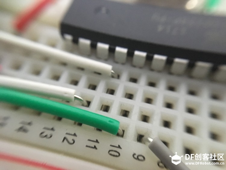 Arduino.最小系统面包板搭建图5