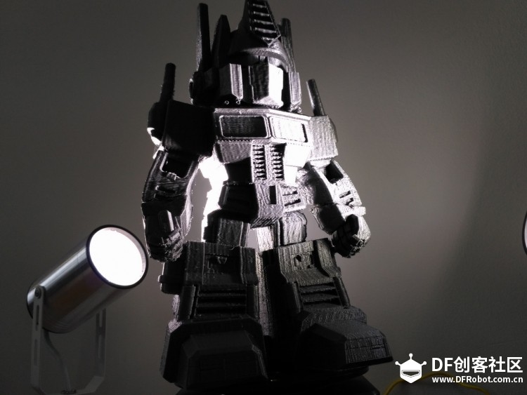 3D打印断手擎天柱图5