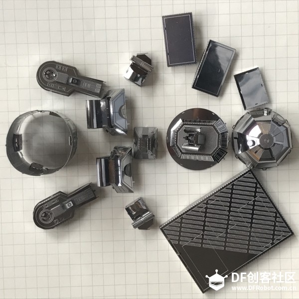 不用任何黏贴的立体金属拼图R2D2-【周末项目】-1图9