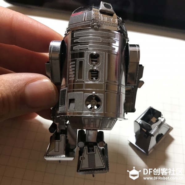 不用任何黏贴的立体金属拼图R2D2-【周末项目】-1图12