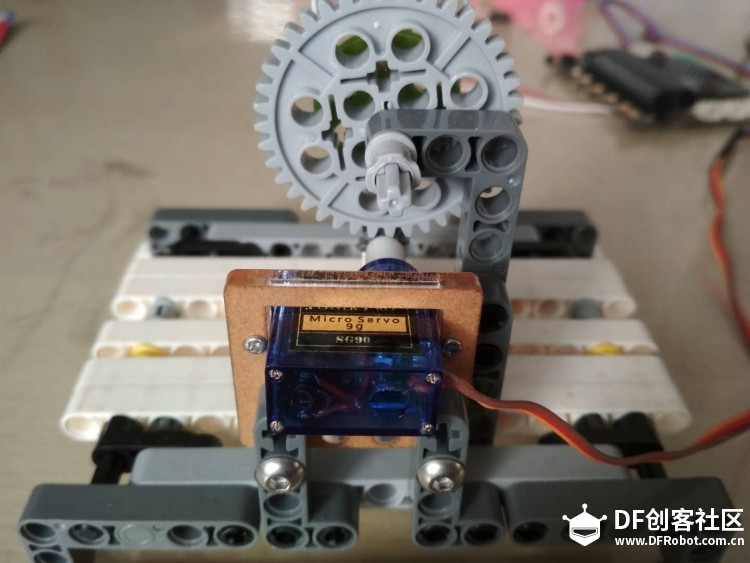Micro:bit 37 我爱你，中国图4