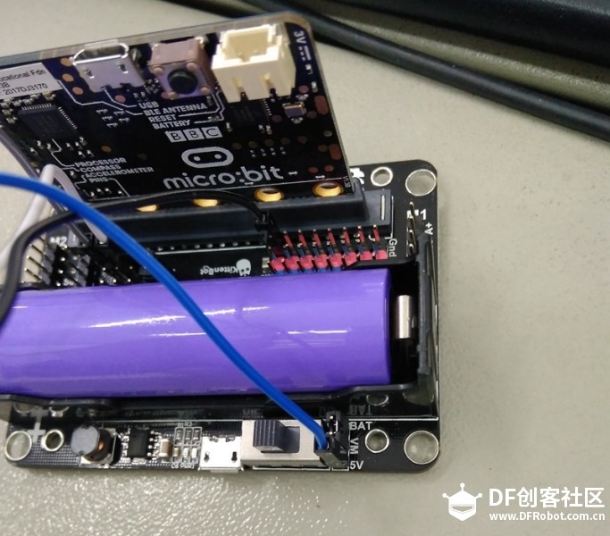 micro:bit扩展板连接超声波模块图3