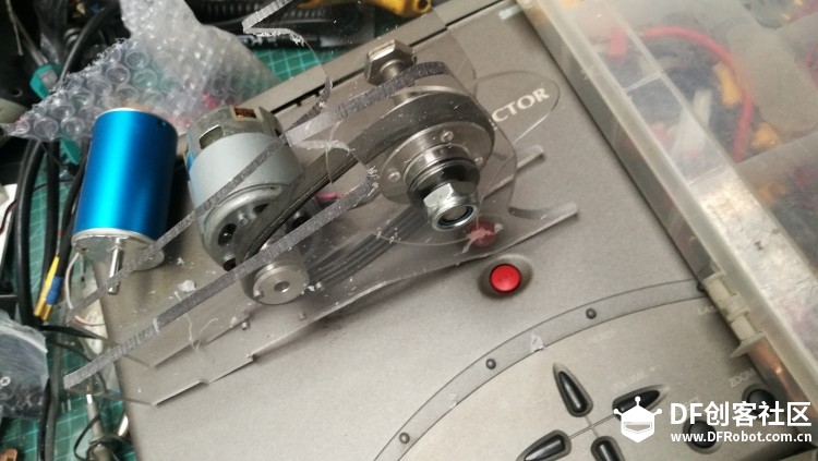 【建造日志】破峰战队2kg格斗机器人制作过程图3