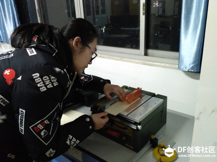 蘑菇云淮南站青少年科技创新大赛赛前制作剪影图7