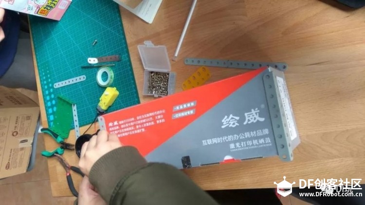 我们都是“钢铁侠” ——刍议基于micro:bit的校园机器人格...图6